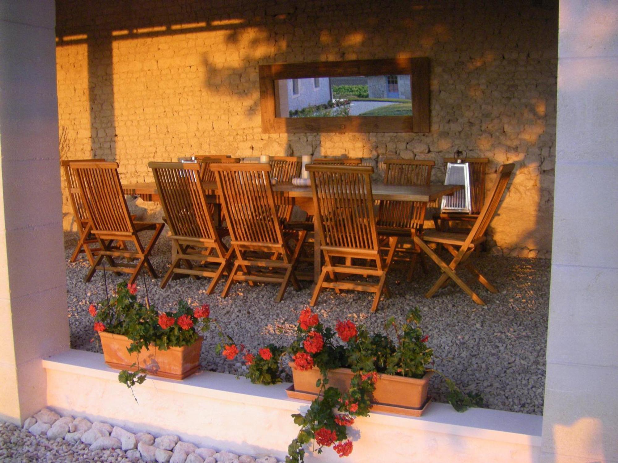 Chambre d'Hôtes Clos des Pierres Blanches Brie-sous-Archiac Exterior foto